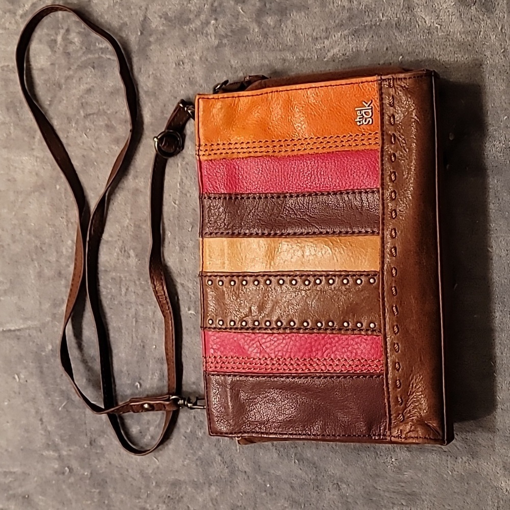 0462. EUC  ~ THE SAK Iris Multi-Colored Leather 3-way Demi Clutch Crossbody ~ 💜